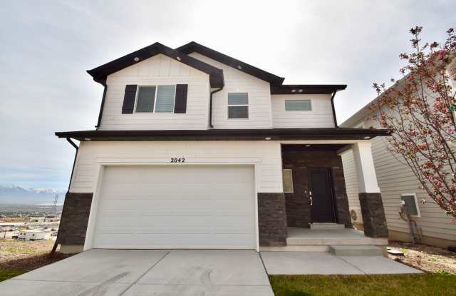 Spacious Saratoga Springs 4 Bed 3.5 Bath Corner Home with Stunning Views photos photos