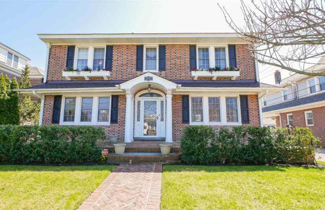 6104 Ventnor Ave photos photos