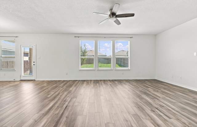 3802 Putnam Fields Gallery 2
