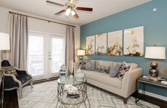 6487 De Zavala Rd Gallery 1