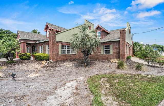 1194 N Eglin Parkway Gallery 4