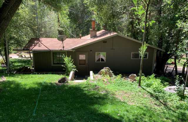 Two BD One BA w/ Garage in No Name photos photos