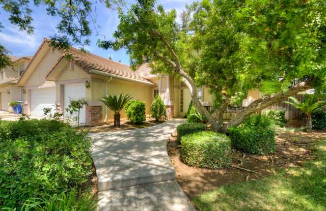5508 W Bluff Avenue Gallery 3