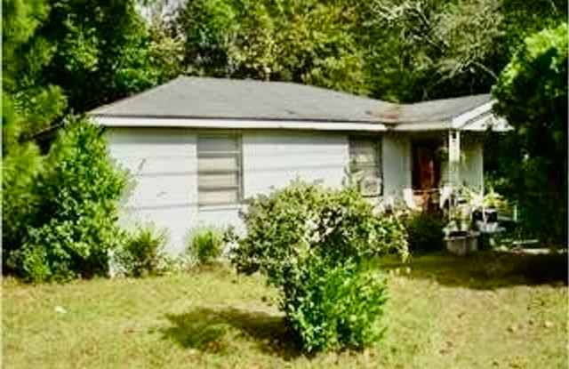 727 Lippitt Drive photos photos