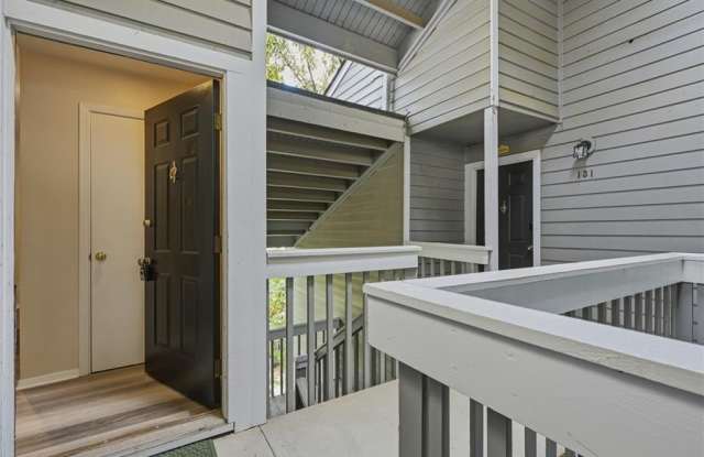 129 Warm Springs Circle Gallery 2