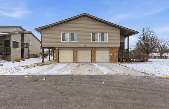 7526 Bristol Lane unit: 2 photos photos