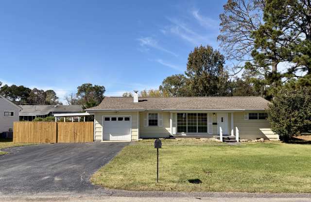 1057 Blanton Dr - 1057 Blanton Drive, East Ridge, TN 37412