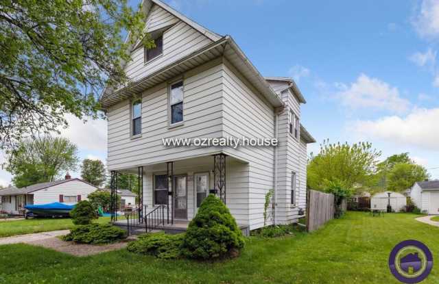 1310 Almon Ave photos photos