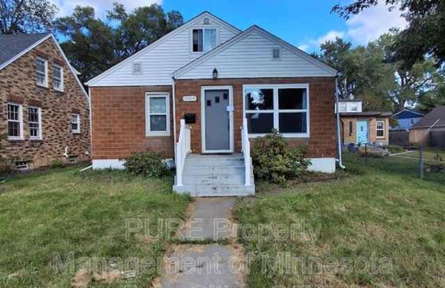 3909 2nd St NE photos photos