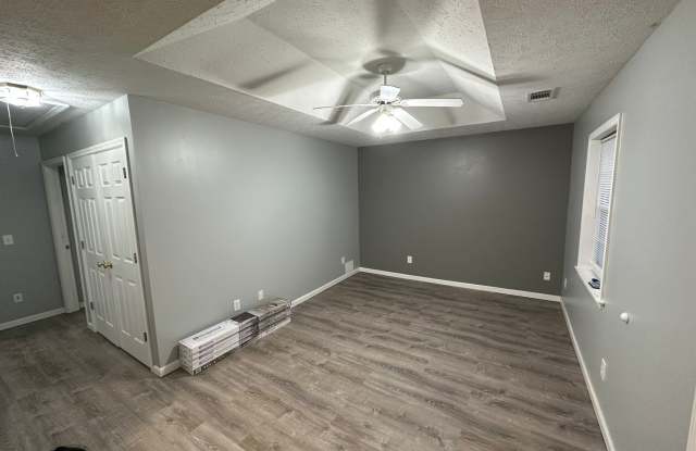 Modern 2 Bed/2 Bath Duplex Close to Everything – Available August photos photos