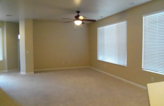 Home in Coral Canyon Gallery 2