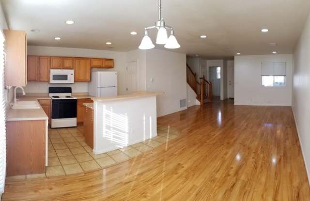 19025 East 57th Place Gallery 3