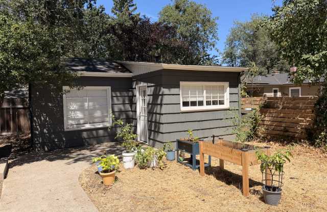 705 1/2 South Oakdale Avenue photos photos 705 1/2 South Oakdale Avenue photos photos