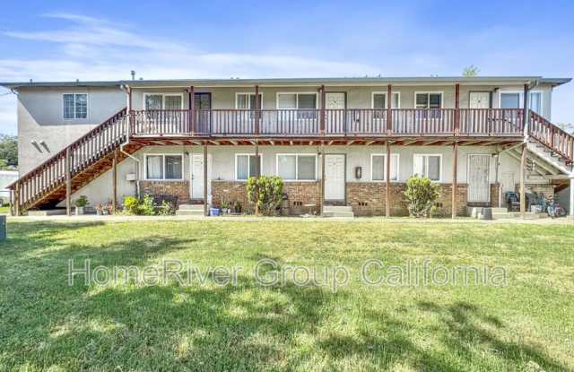 2957 Howe Ave photos photos