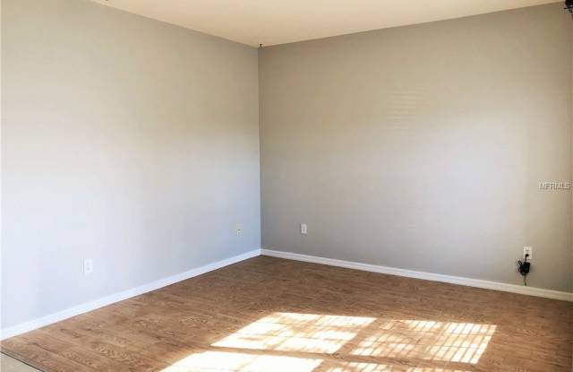 6307 DESERT PEACE AVENUE Gallery 4
