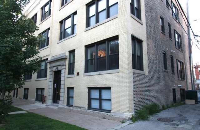 1216 W Thorndale Ave,#2 Gallery 4