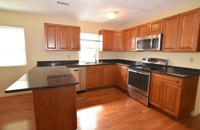 877-879 Washington Street - 877-879 Washington Street, Norwood, MA 02062