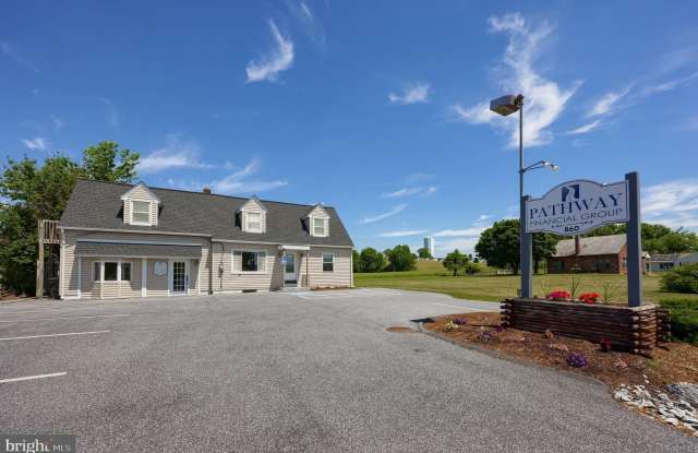 860 N READING ROAD photos photos