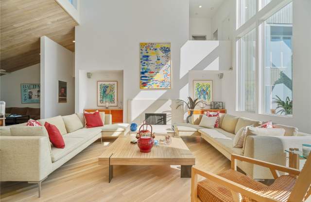 21 Wildwood Lane Gallery 4