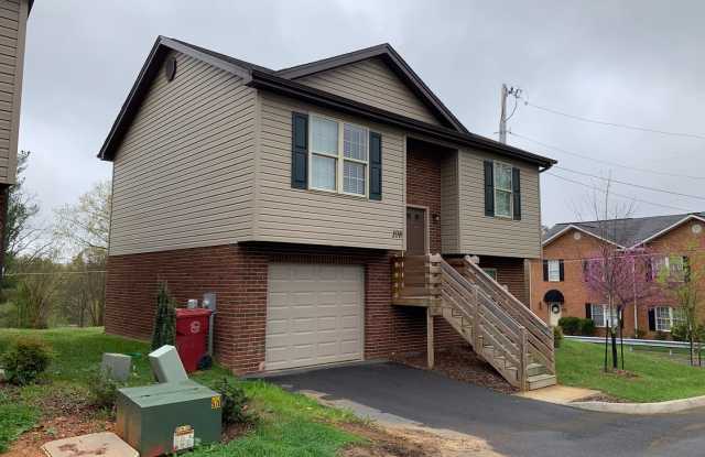 2 Bedroom / 2 Bath Johnson City, TN 37604 photos photos
