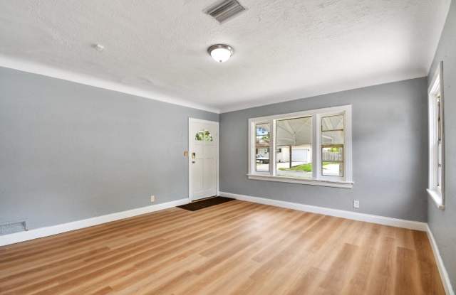 1616 13th St S - 1616 13th Street South, St. Petersburg, FL 33705