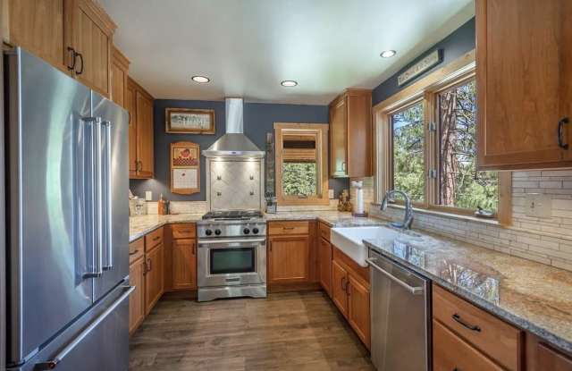 15107 Berkshire Circle Gallery 3
