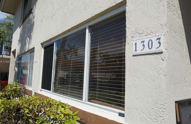 331 NW 82nd Avenue photos photos