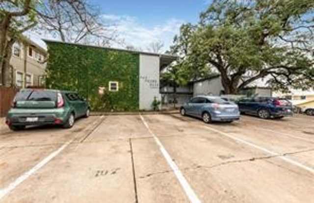 K2203 - San Pedro Oaks # 103 - 803 West 28th Street, Austin, TX 78705