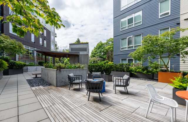 Kirkland Crossing Gallery 4