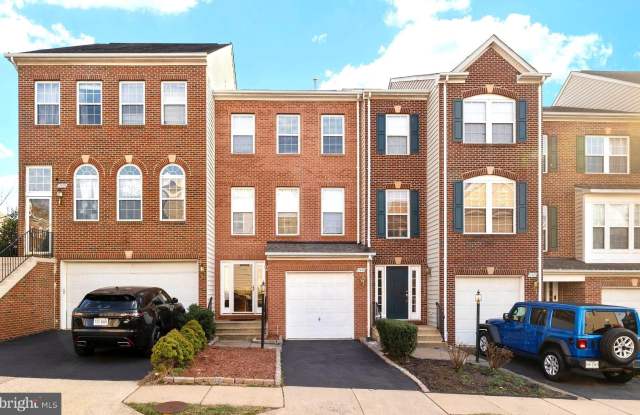 11403 MACTAVISH HEIGHTS - 11403 Mactavish Heights, Fair Oaks, VA 22030