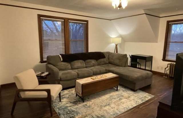 25 Delos Street West photos photos