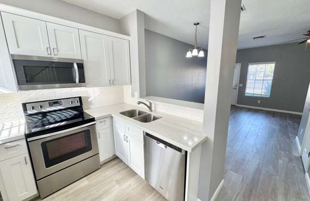 Beautifully Upgraded Chandler Townhouse! New HVAC system photos photos Beautifully Upgraded Chandler Townhouse! New HVAC system photos photos