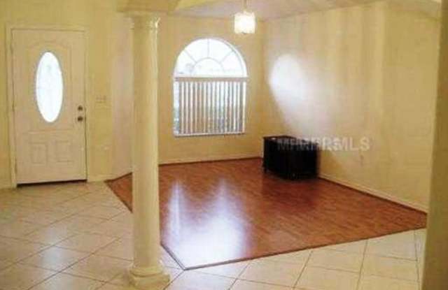 5815 Mohr Loop Gallery 2
