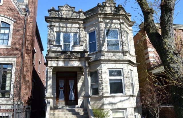 3717 N Wayne Avenue - 3717 North Wayne Avenue, Chicago, IL 60613
