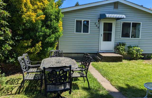609 Morris Avenue South photos photos