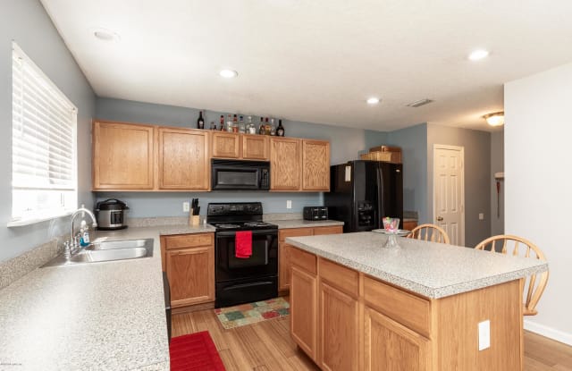 7222 BEEKMAN LAKE DR - 7222 Beekman Lake Dr S, Jacksonville, FL 32222