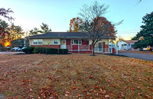 4032 QUAKERBRIDGE ROAD photos photos