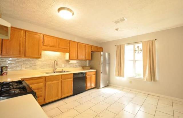 6637 Meadow Green Circle Gallery 2