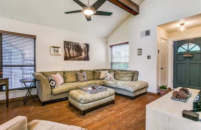 3837 Beaumont Lane Gallery 3