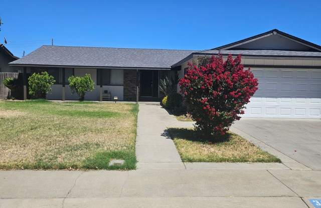 4 Bedroom Home in Northeast Modesto photos photos