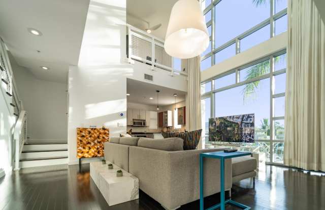 335 SE 6th Avenue photos photos