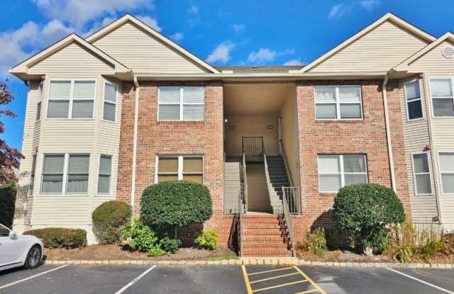 1 Frankie Ln - 1 Frankie Lane, East Hanover, NJ 07936 1 Frankie Ln - 1 Frankie Lane, East Hanover, NJ 07936