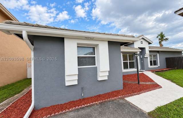 18825 NW 52nd Ct Gallery 2