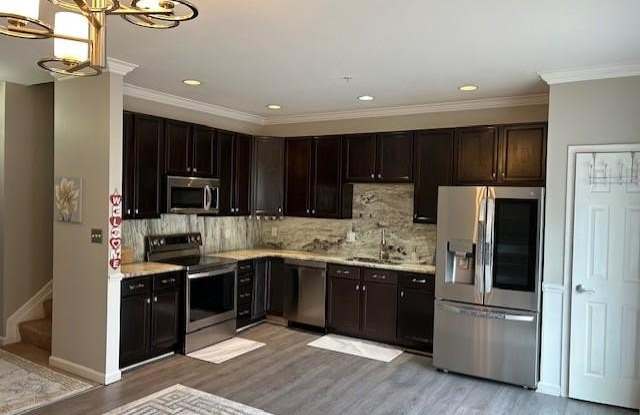 215 KEENAN WAY photos photos