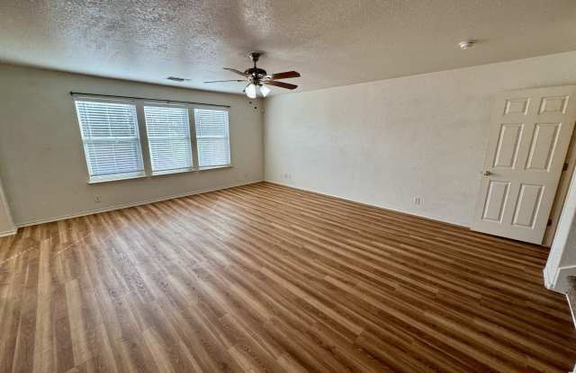 11110 Montague Trail Gallery 3