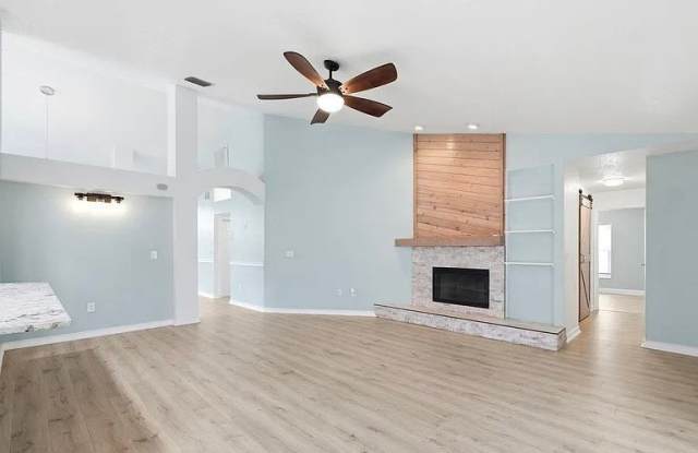 11421 Glenmont Drive Gallery 3