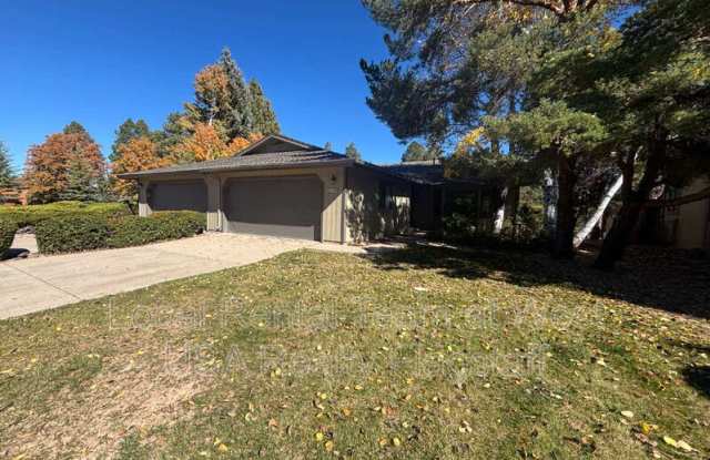 2340 N Plateau Dr photos photos