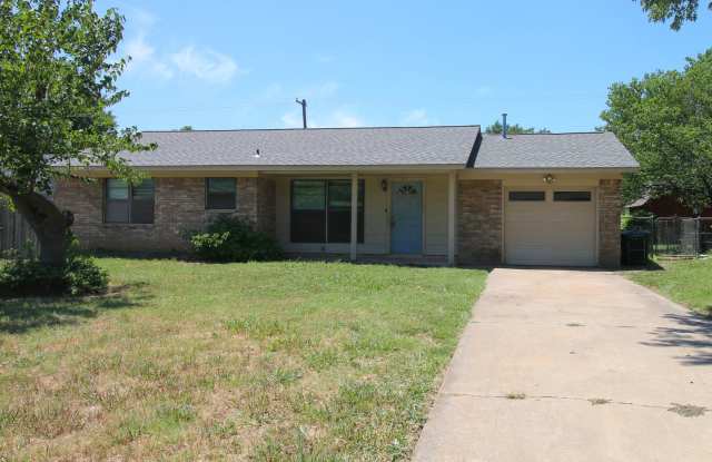 Stunning 3 Bed 1.5 Bath In Quiet Neighborhood photos photos