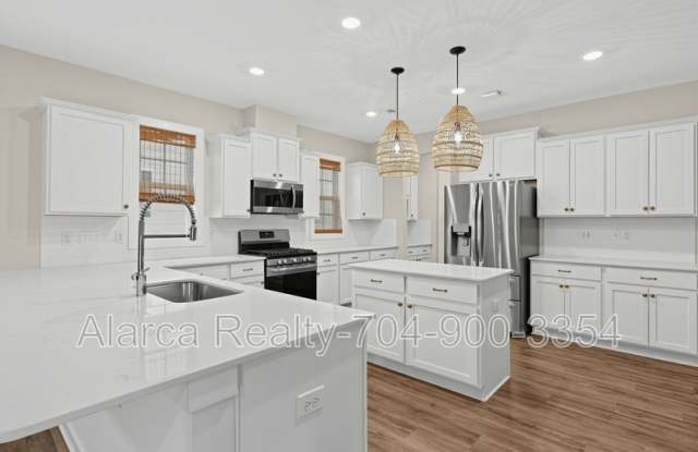 903 Claires Creek Ln Gallery 3