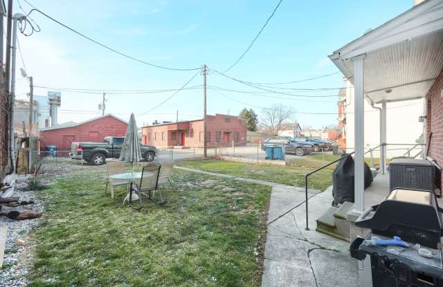 Charming 3-Bedroom Single-Family Home for Rent Gallery 3